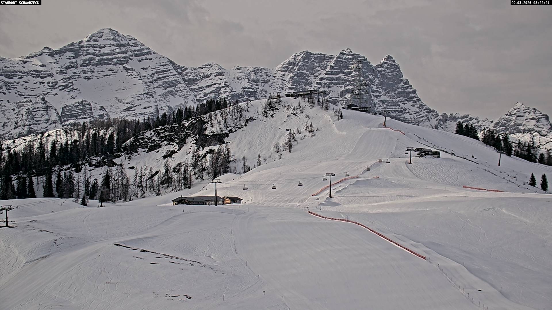 Archived image Webcam Family Express chairlift, Lofer