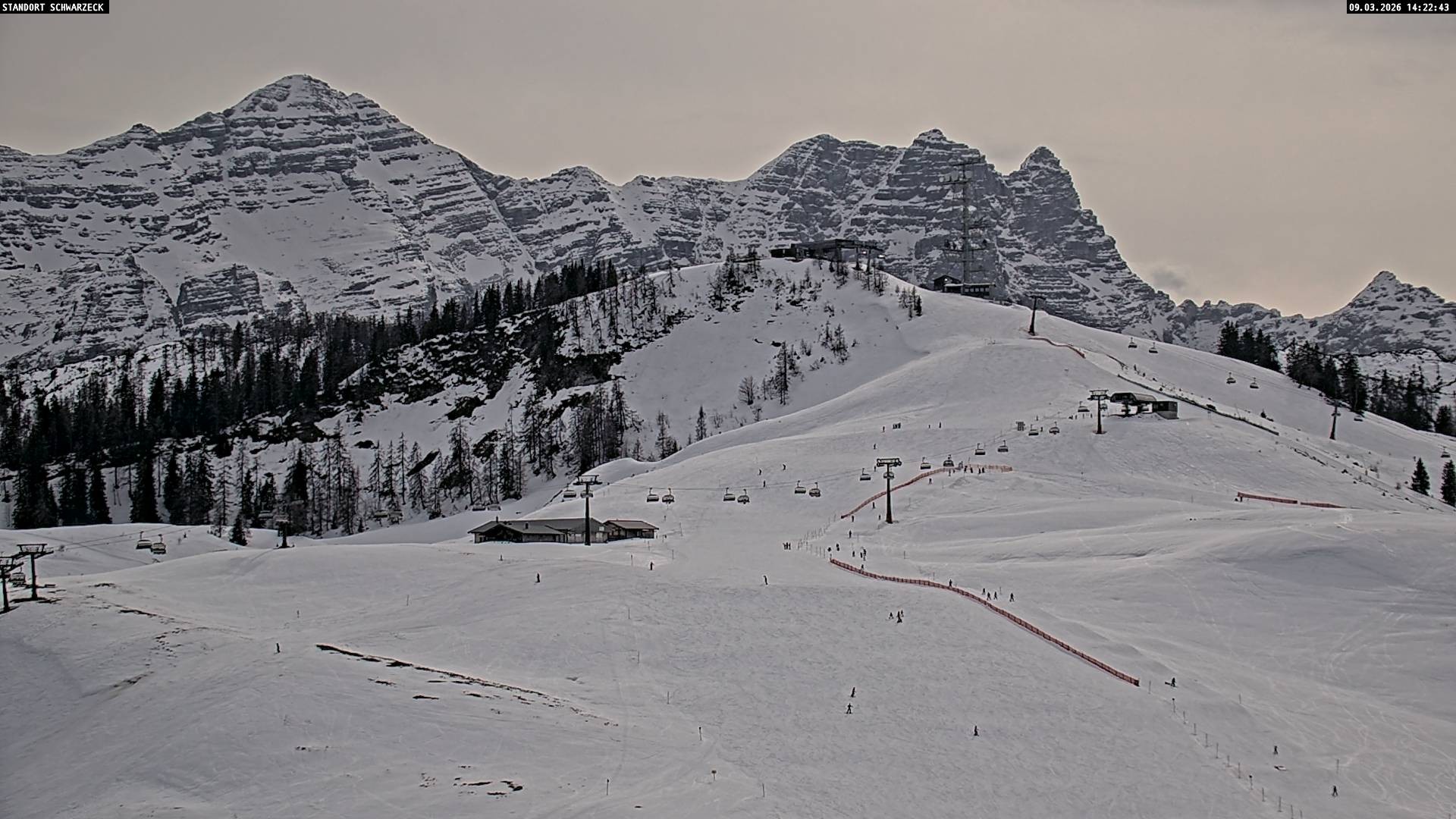 Archived image Webcam Family Express chairlift, Lofer