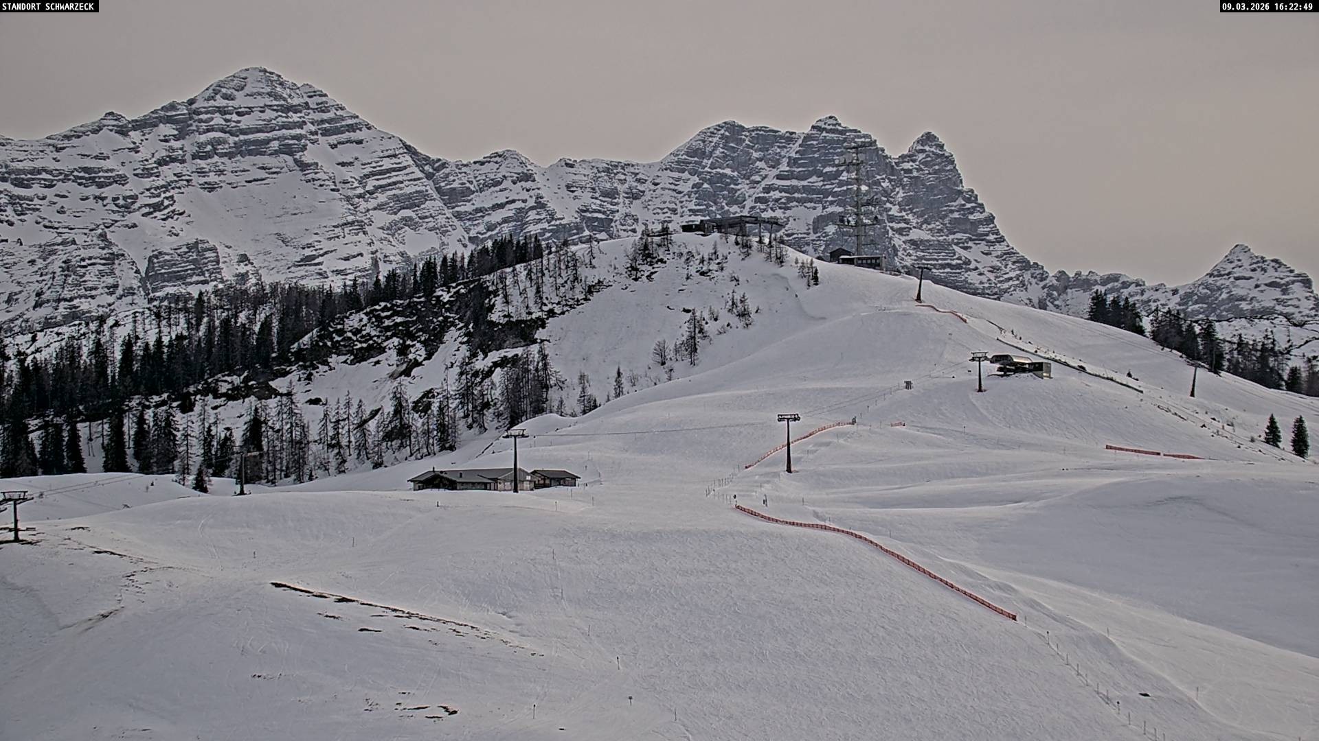 Archived image Webcam Family Express chairlift, Lofer