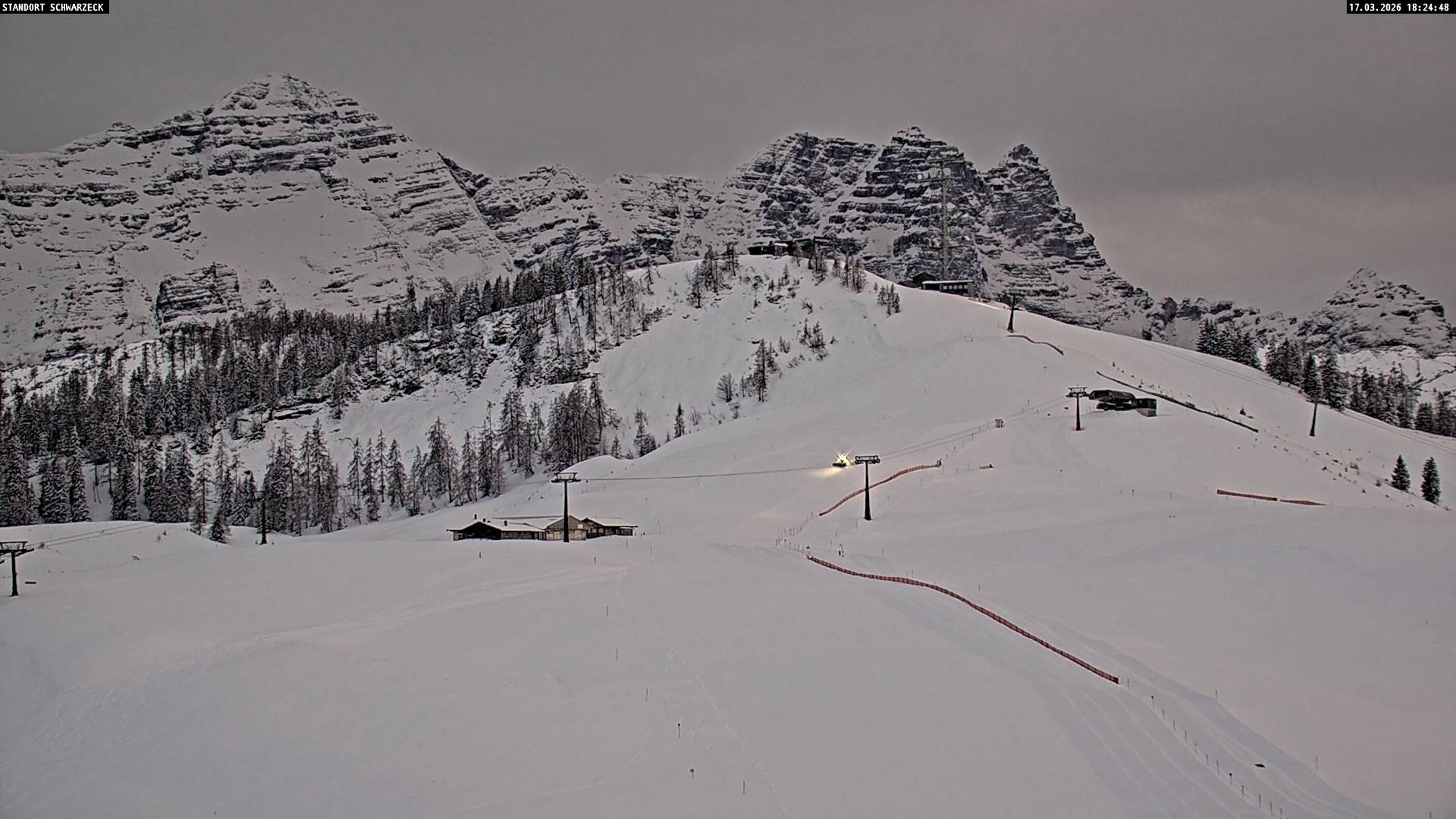 Archived image Webcam Family Express chairlift, Lofer