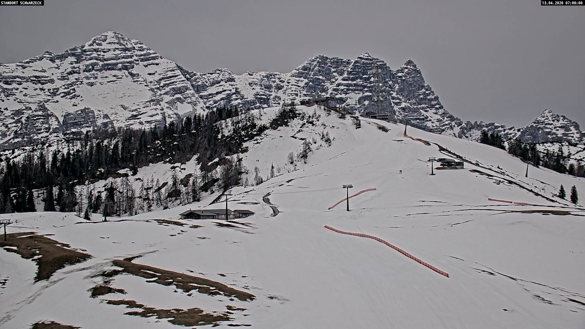 Archived image Webcam Family Express chairlift, Lofer