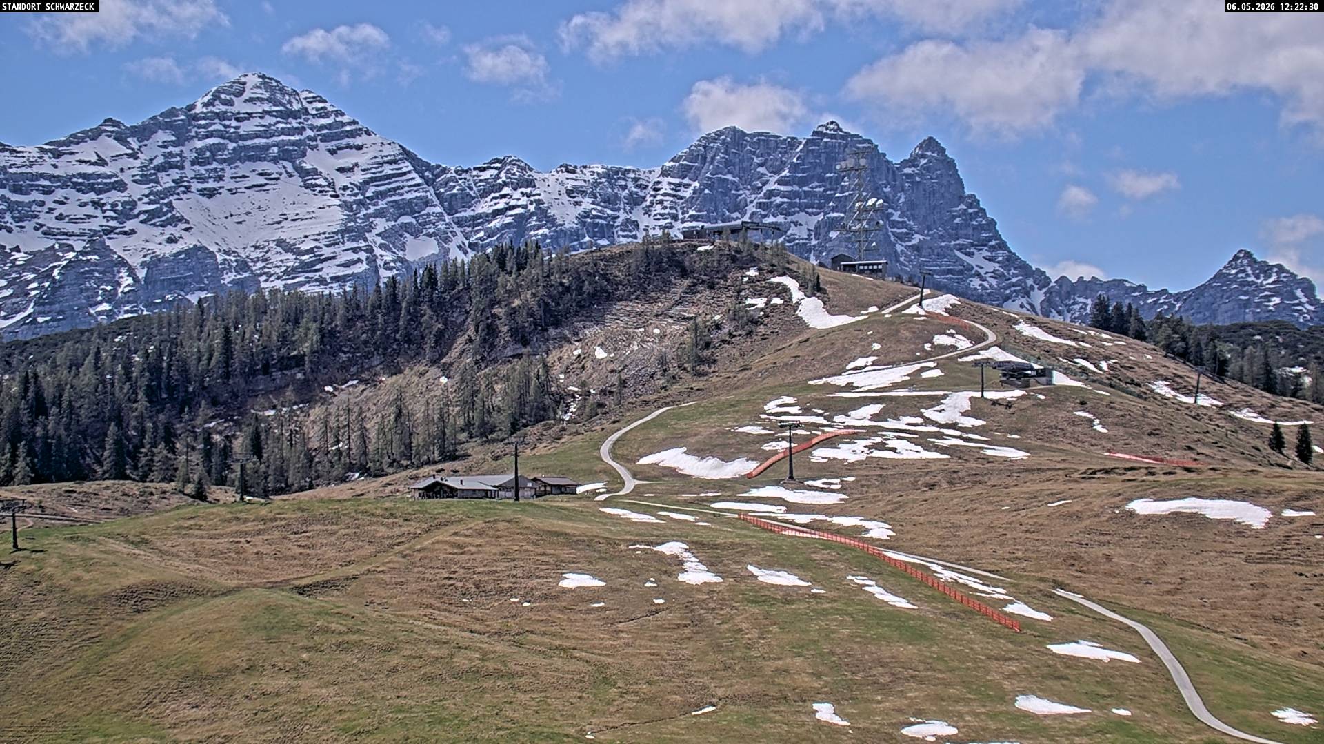Archived image Webcam Family Express chairlift, Lofer