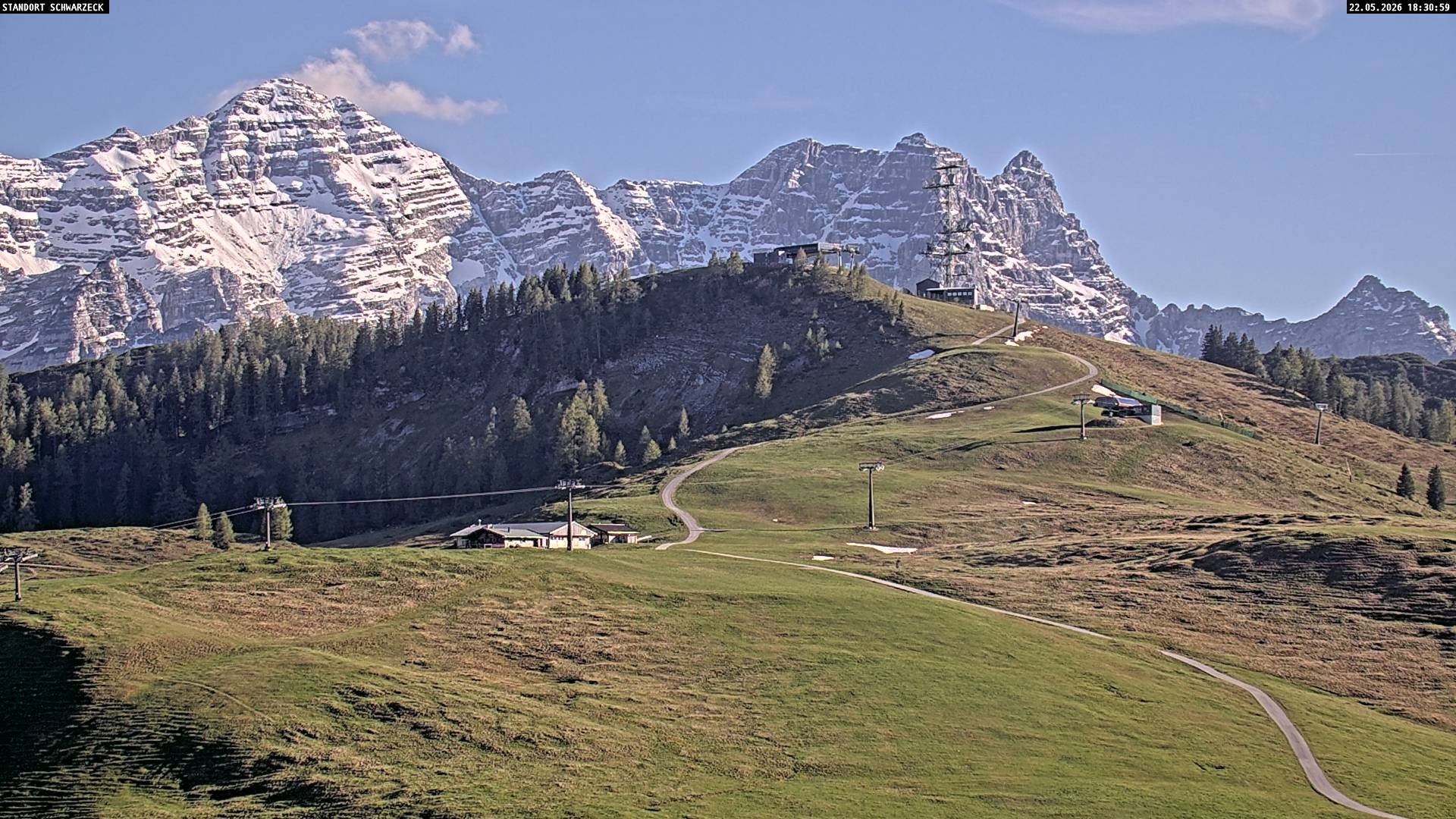 Archived image Webcam Family Express chairlift, Lofer