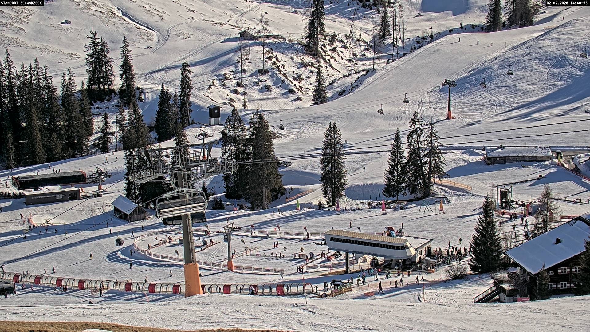 Archiv Foto Webcam Almenwelt Lofer: Rundwanderweg und Höhenloipe