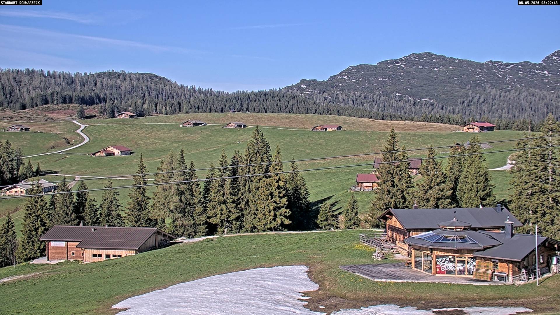Archived image Webcam Almenwelt Lofer: hiking trail and cross country skiing trail