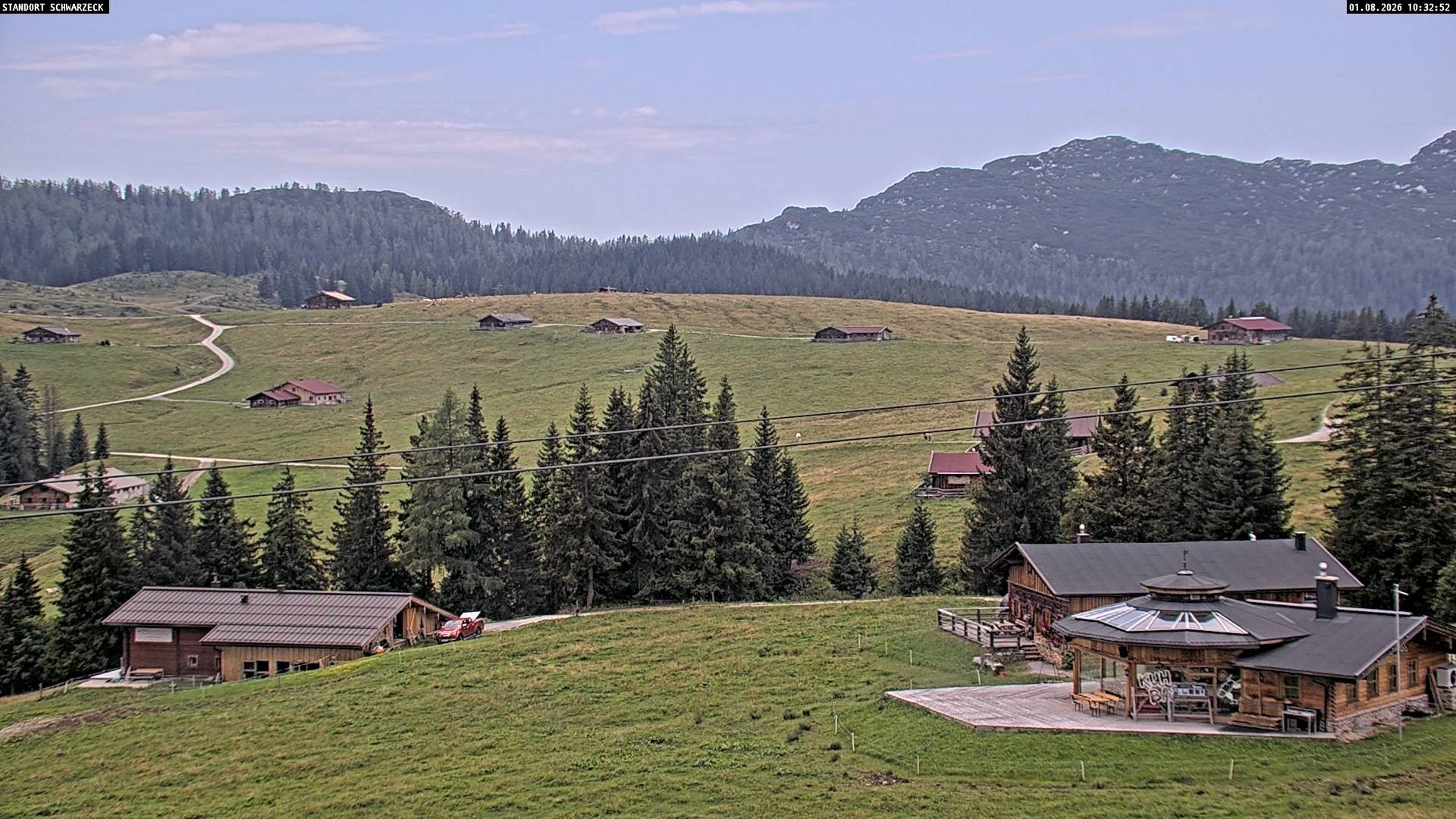 Archived image Webcam Almenwelt Lofer: hiking trail and cross country skiing trail