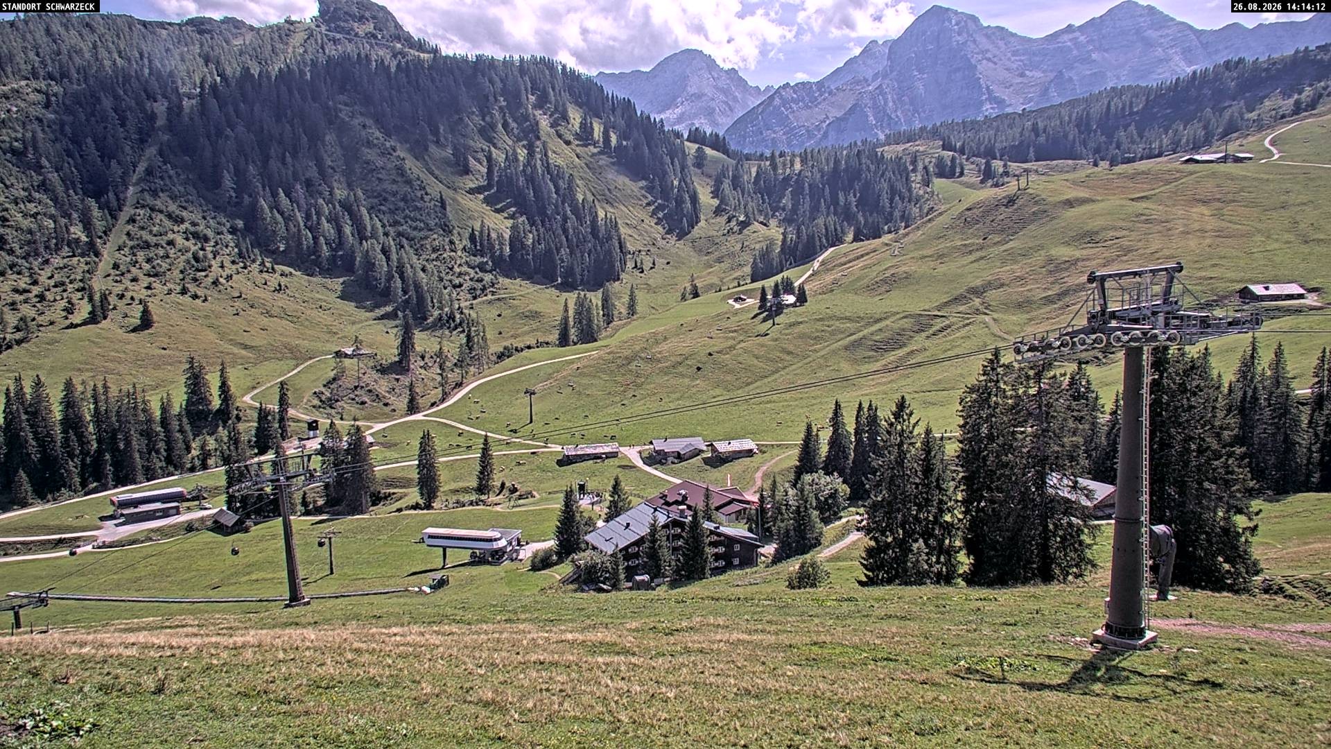 Archiv Foto Webcam Almenwelt Lofer: Rundwanderweg und Höhenloipe