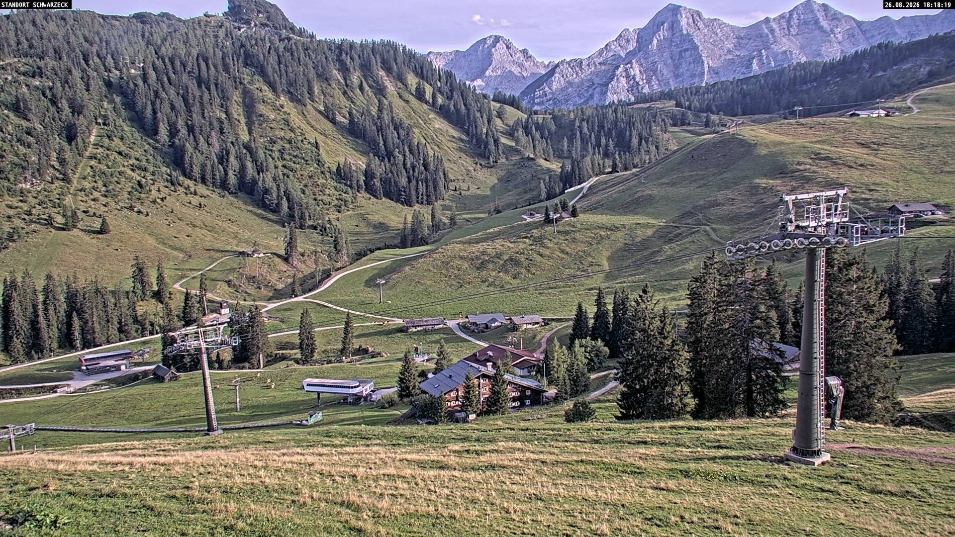 Archiv Foto Webcam Almenwelt Lofer: Rundwanderweg und Höhenloipe