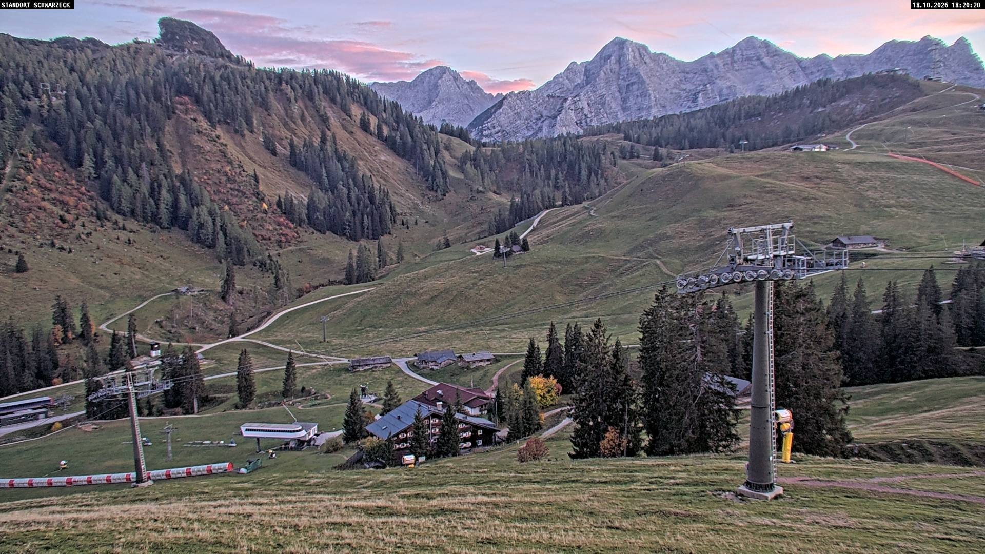 Archiv Foto Webcam Almenwelt Lofer: Rundwanderweg und Höhenloipe