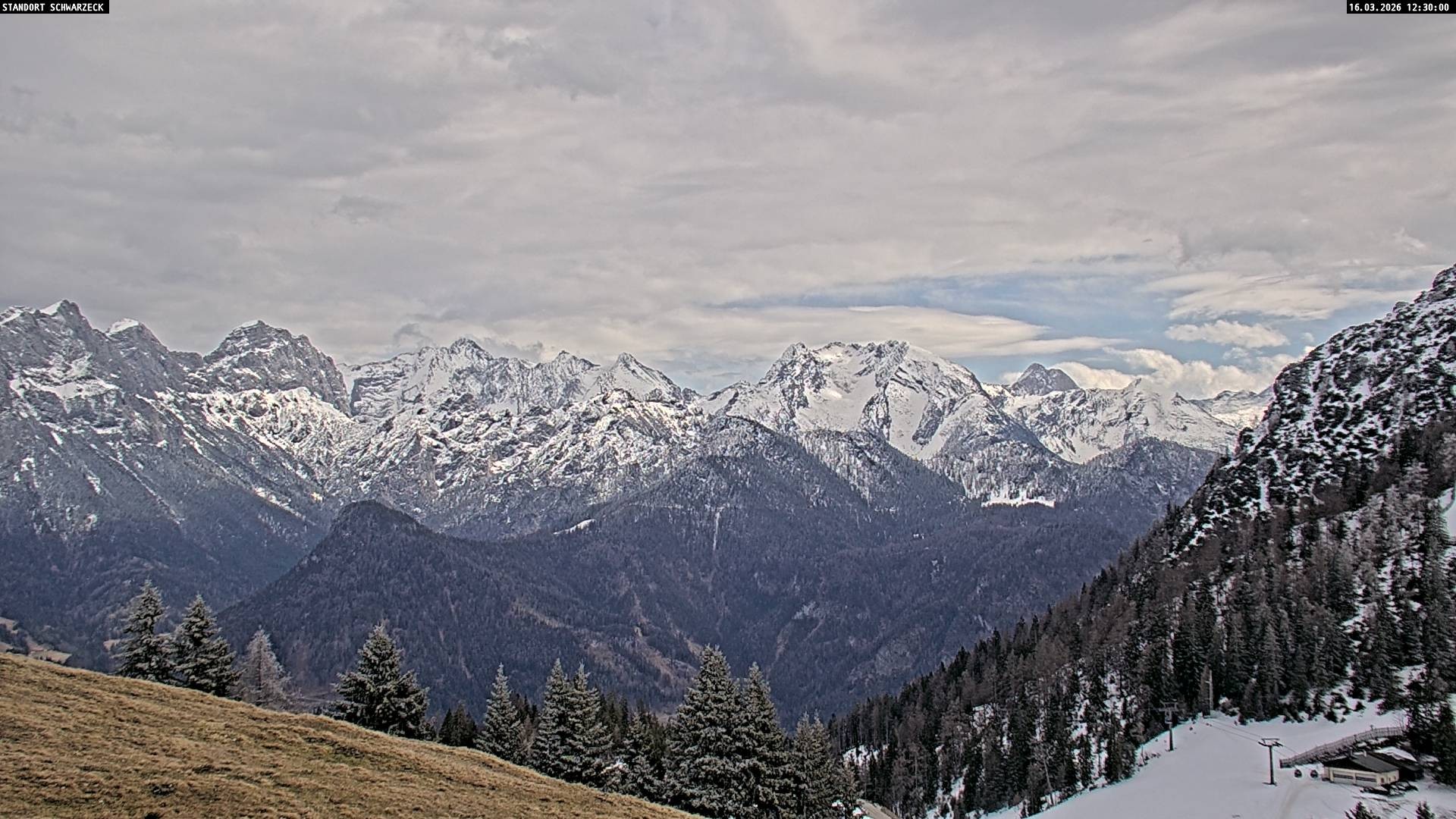 Archived image Webcam Alps of Berchtesgaden from Lofer, Tyrol