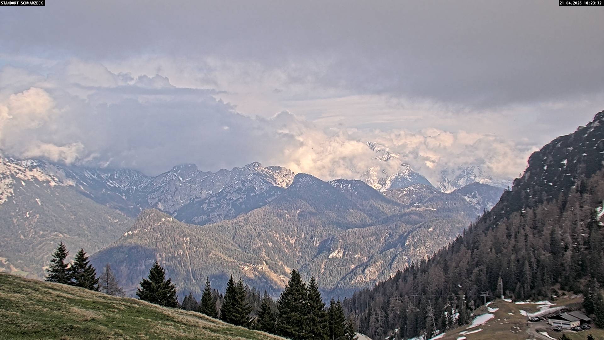 Archiv Foto Webcam Blick von Lofer auf die Berchtesgadener Alpen
