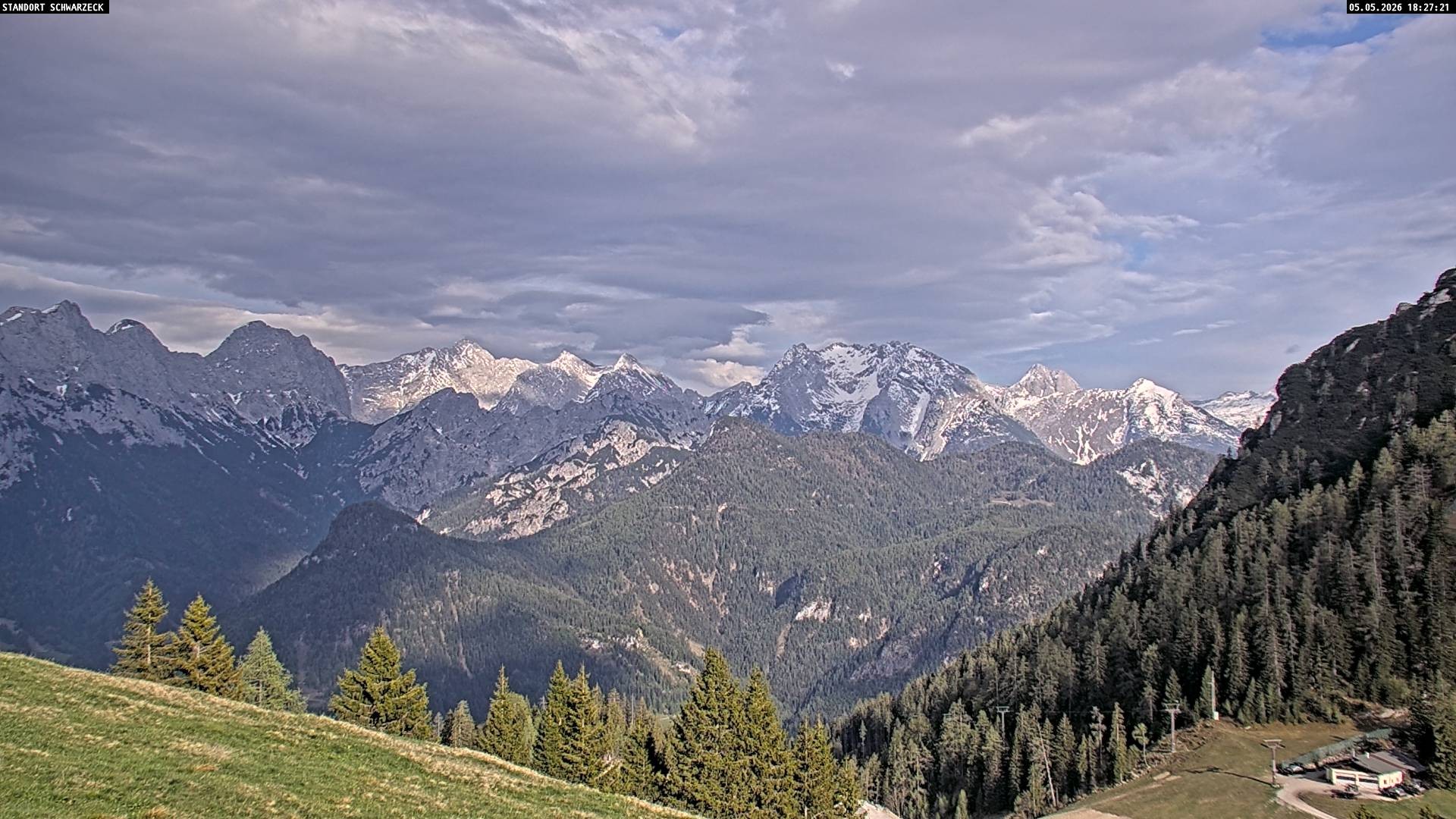 Archiv Foto Webcam Blick von Lofer auf die Berchtesgadener Alpen
