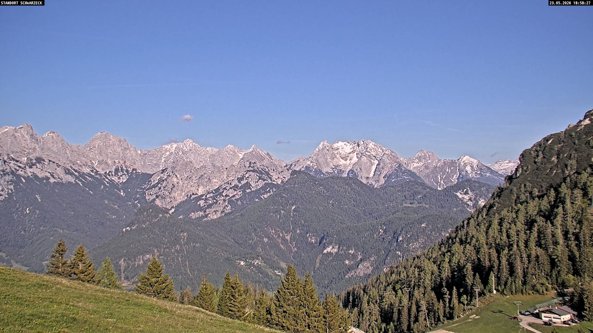 Archiv Foto Webcam Blick von Lofer auf die Berchtesgadener Alpen