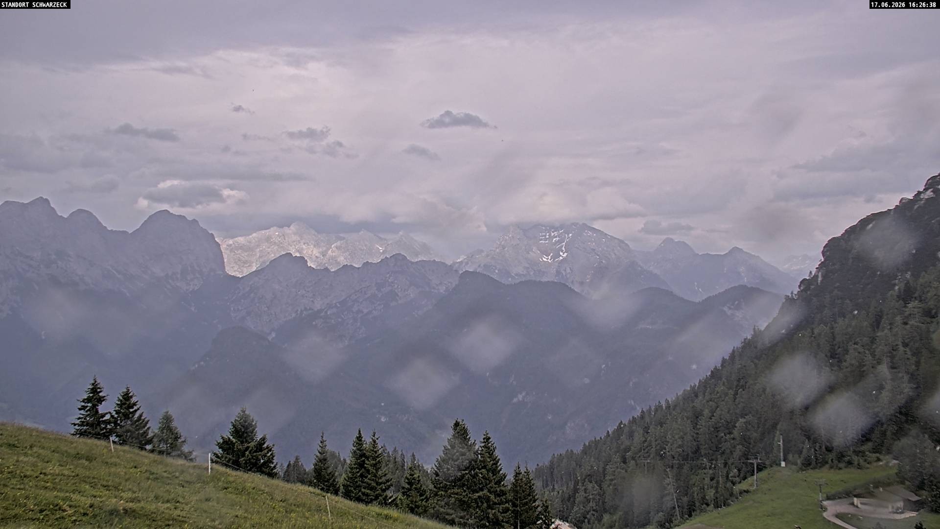 Archiv Foto Webcam Blick von Lofer auf die Berchtesgadener Alpen