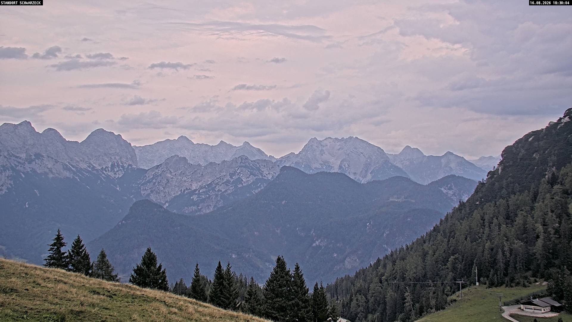 Archived image Webcam Alps of Berchtesgaden from Lofer, Tyrol