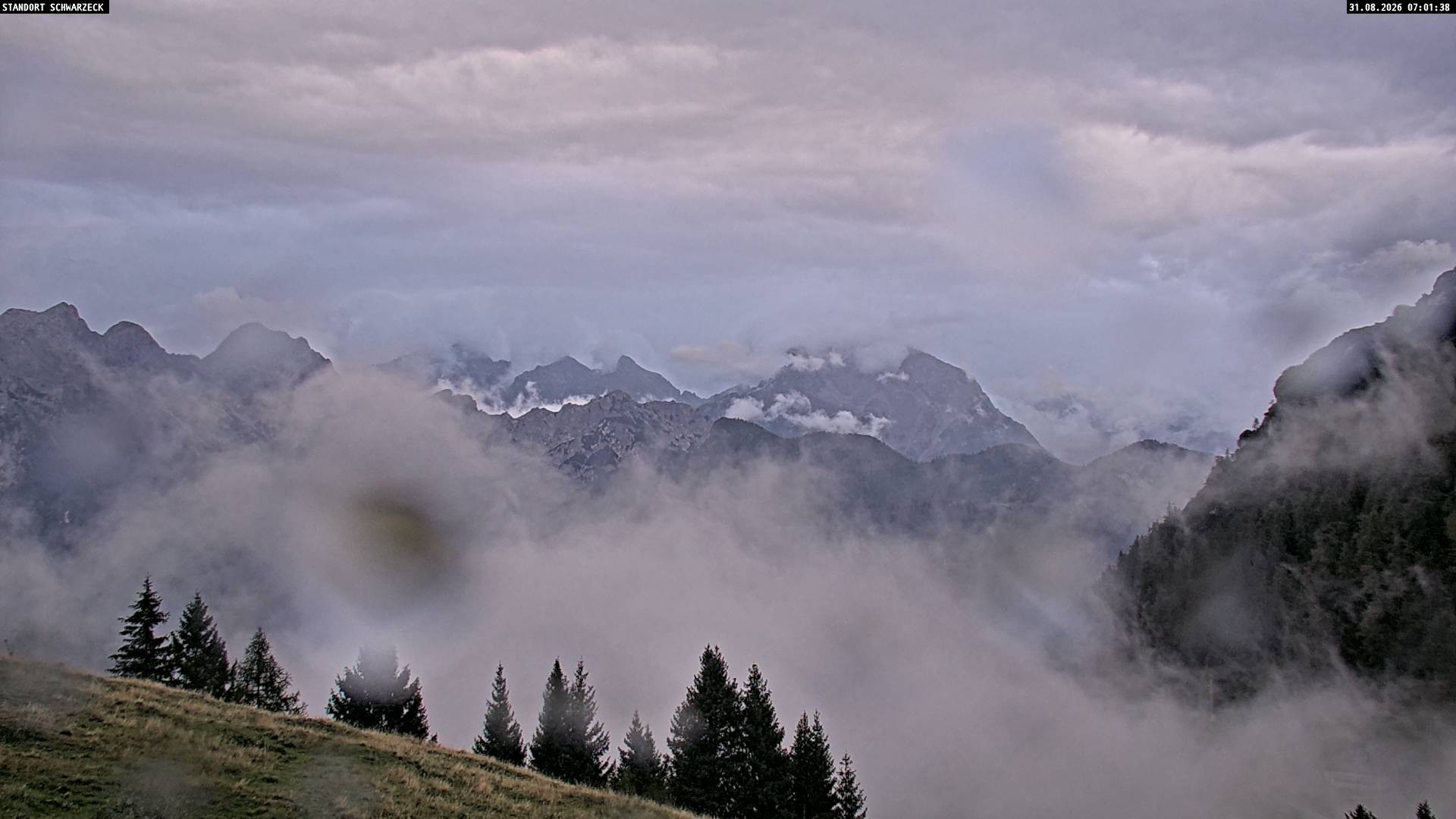 Archiv Foto Webcam Blick von Lofer auf die Berchtesgadener Alpen