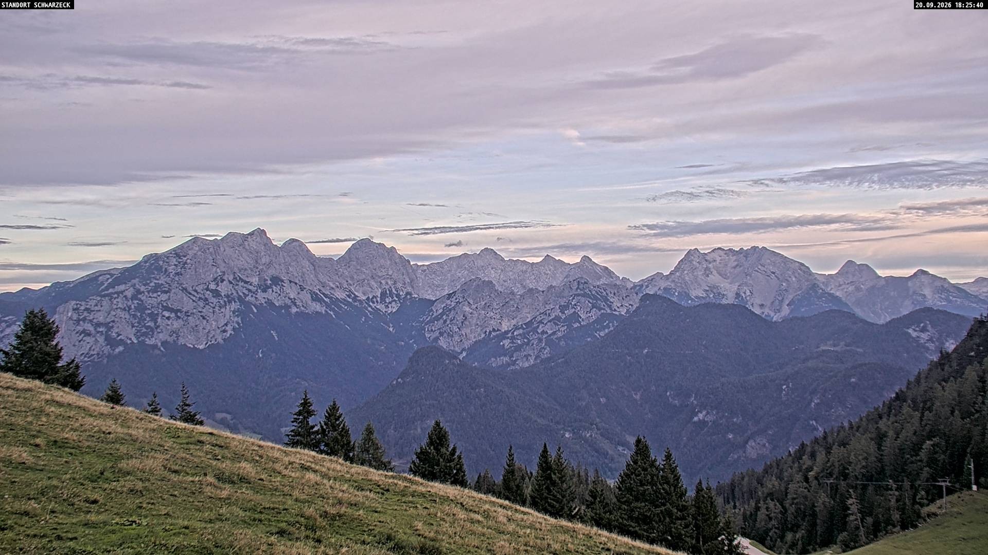 Archiv Foto Webcam Blick von Lofer auf die Berchtesgadener Alpen