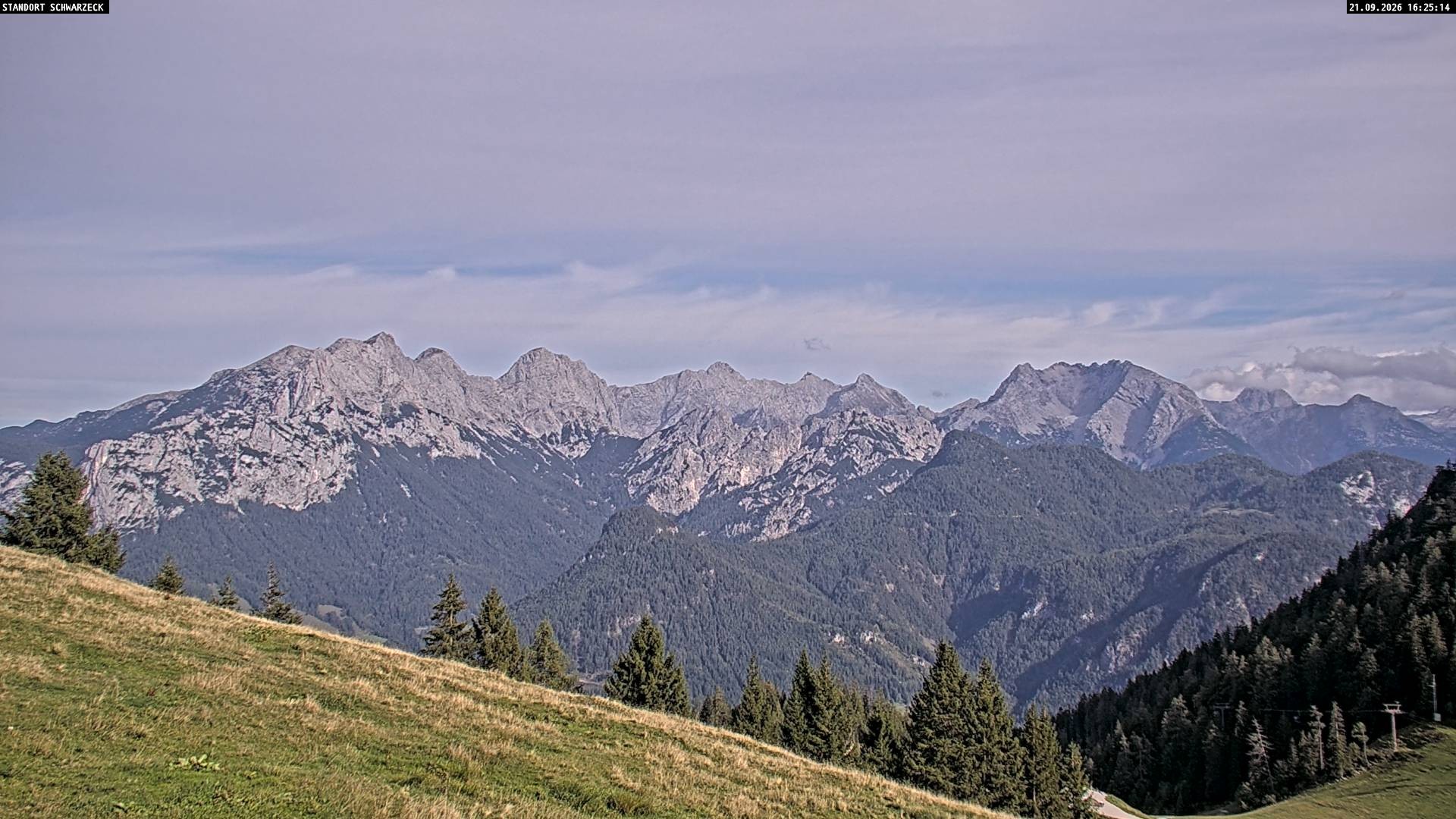 Archiv Foto Webcam Blick von Lofer auf die Berchtesgadener Alpen