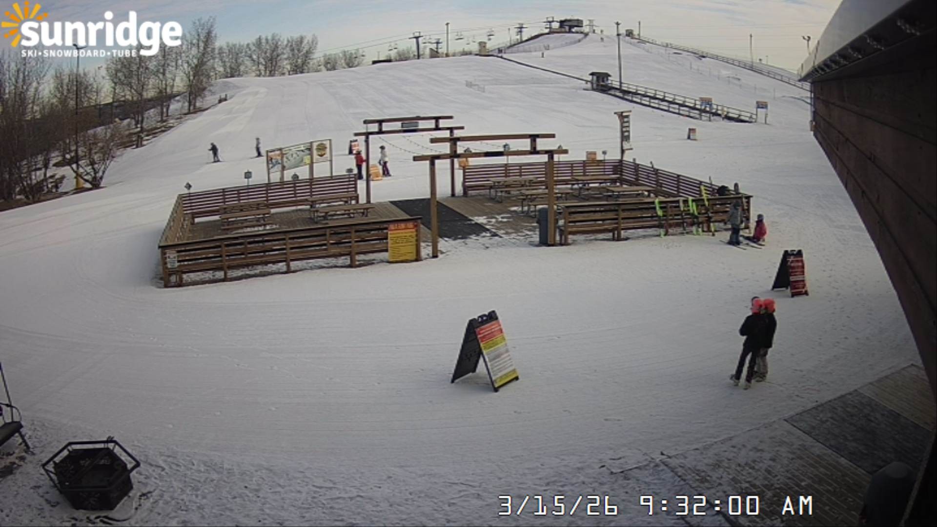 Archived image Webcam Bunny Hill (Sunridge ski area, Alberta)