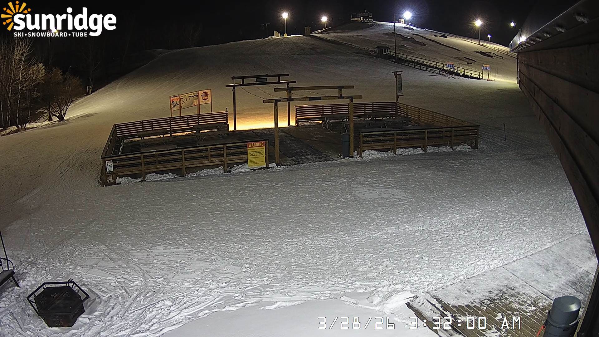 Archived image Webcam Bunny Hill (Sunridge ski area, Alberta)