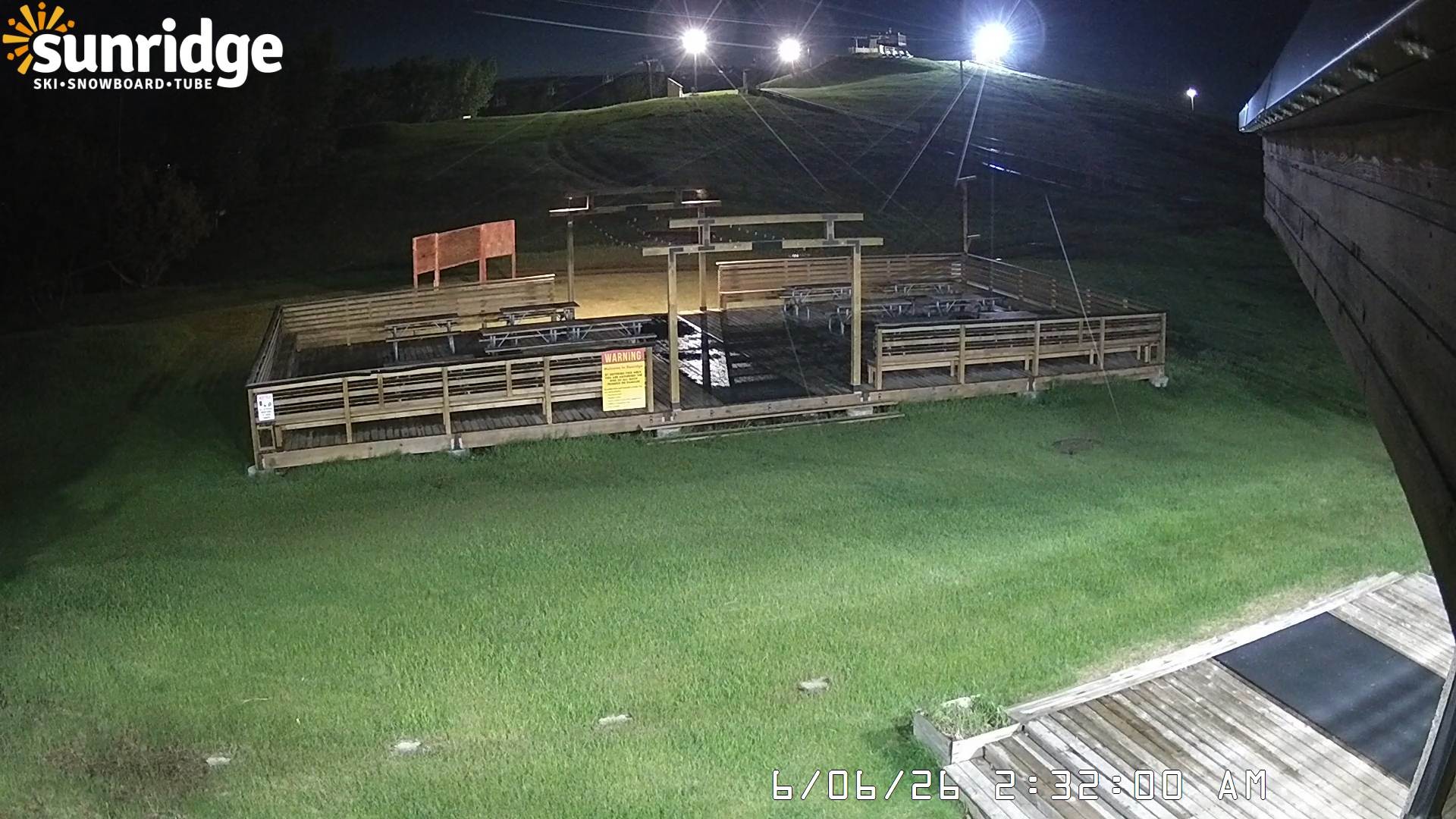 Archived image Webcam Bunny Hill (Sunridge ski area, Alberta)
