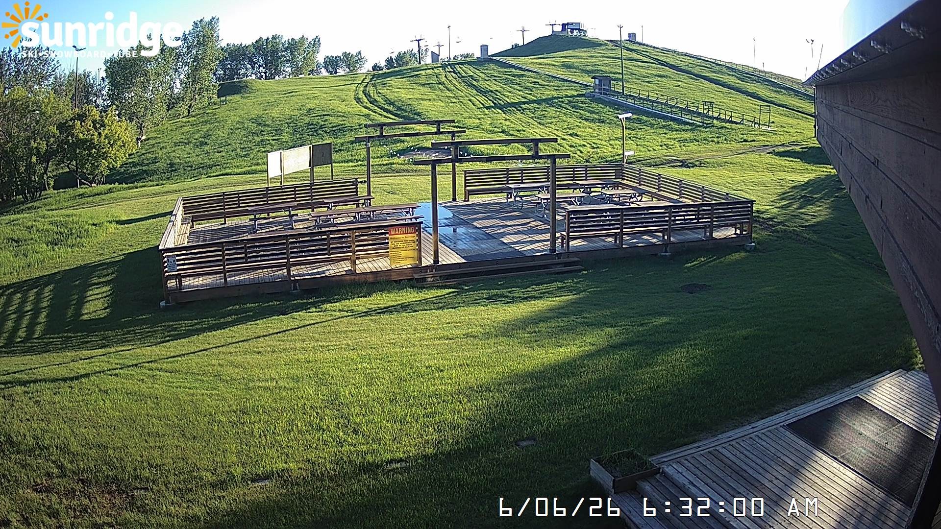 Archived image Webcam Bunny Hill (Sunridge ski area, Alberta)
