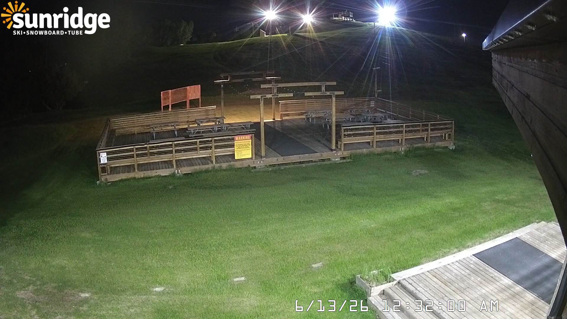 Archived image Webcam Bunny Hill (Sunridge ski area, Alberta)