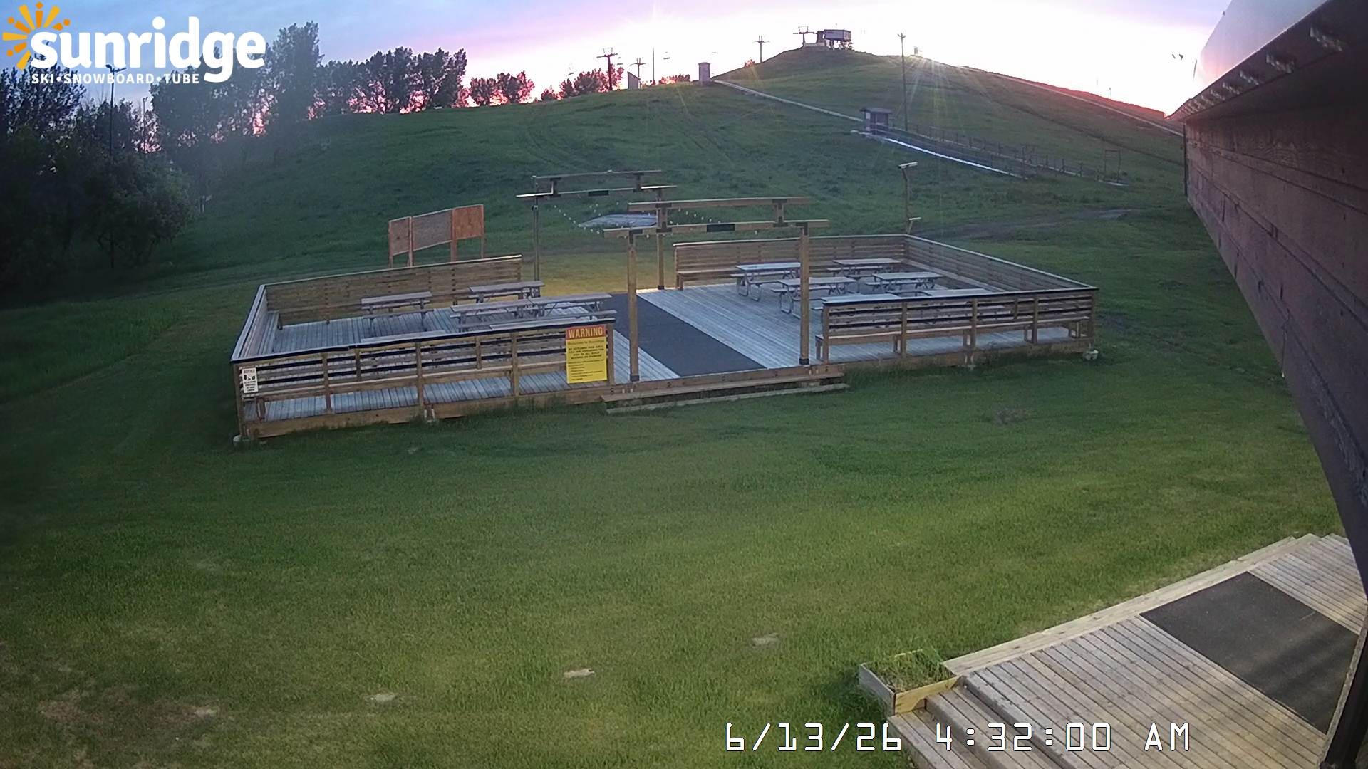 Archived image Webcam Bunny Hill (Sunridge ski area, Alberta)