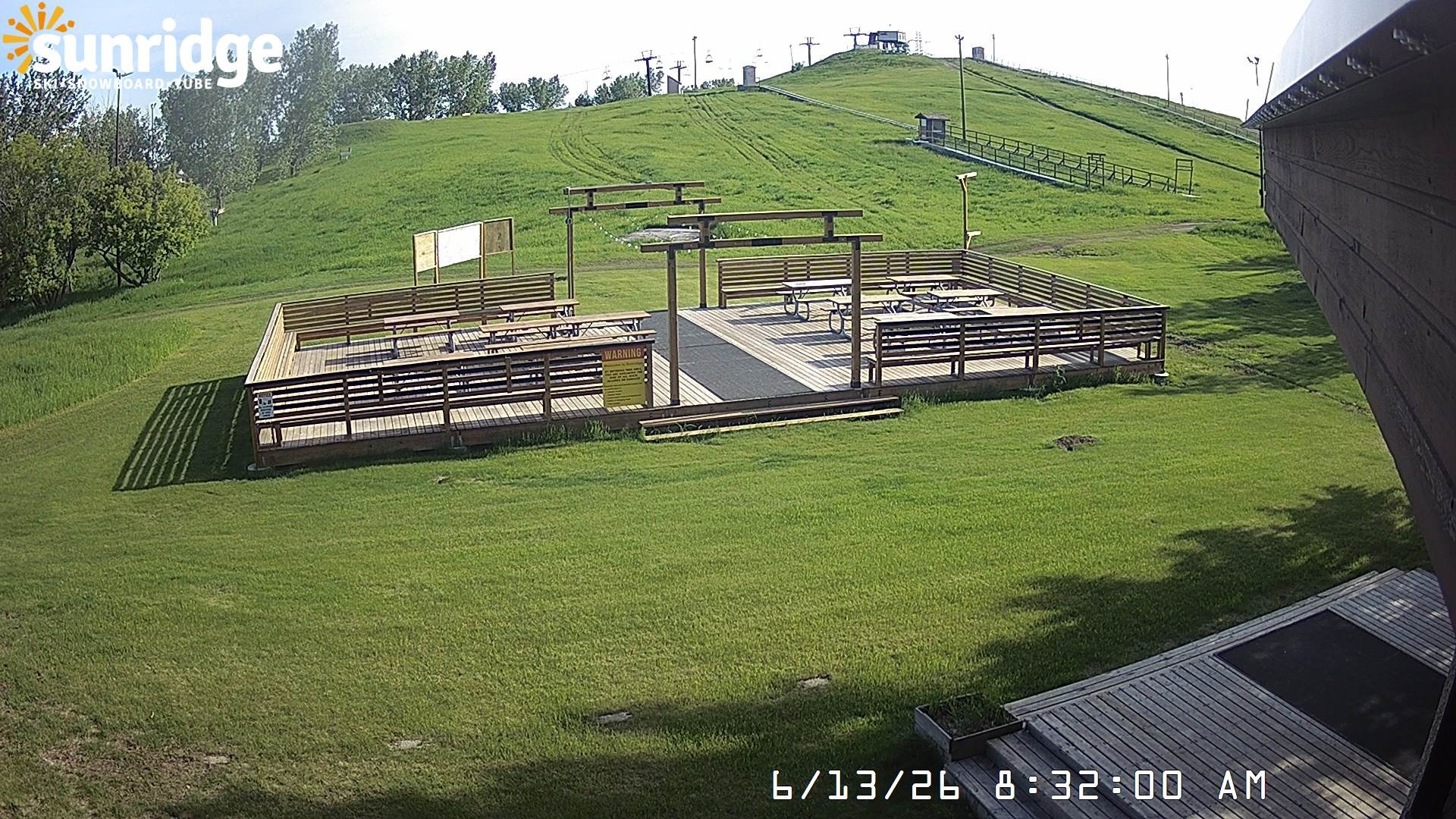Archived image Webcam Bunny Hill (Sunridge ski area, Alberta)