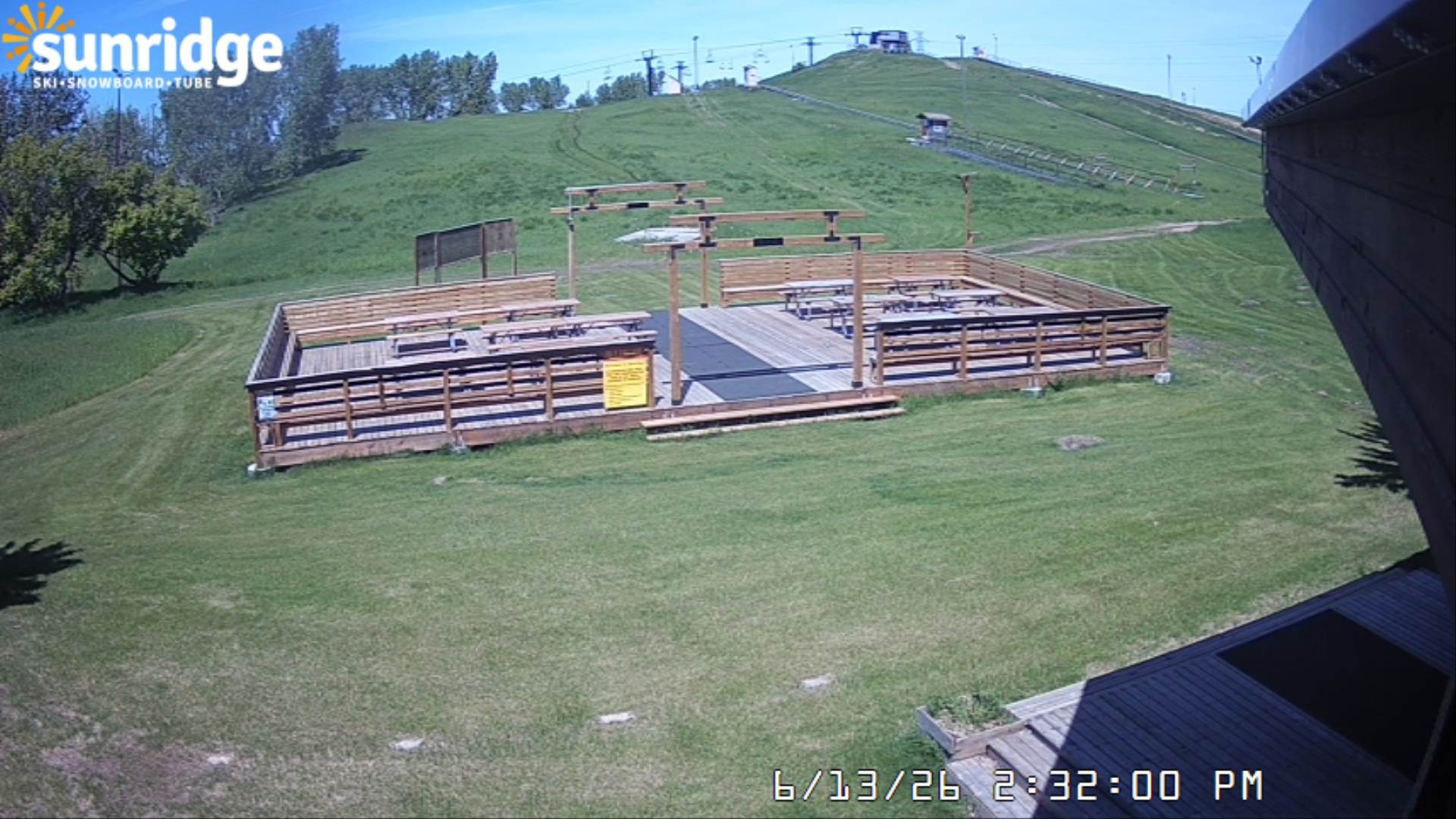 Archived image Webcam Bunny Hill (Sunridge ski area, Alberta)