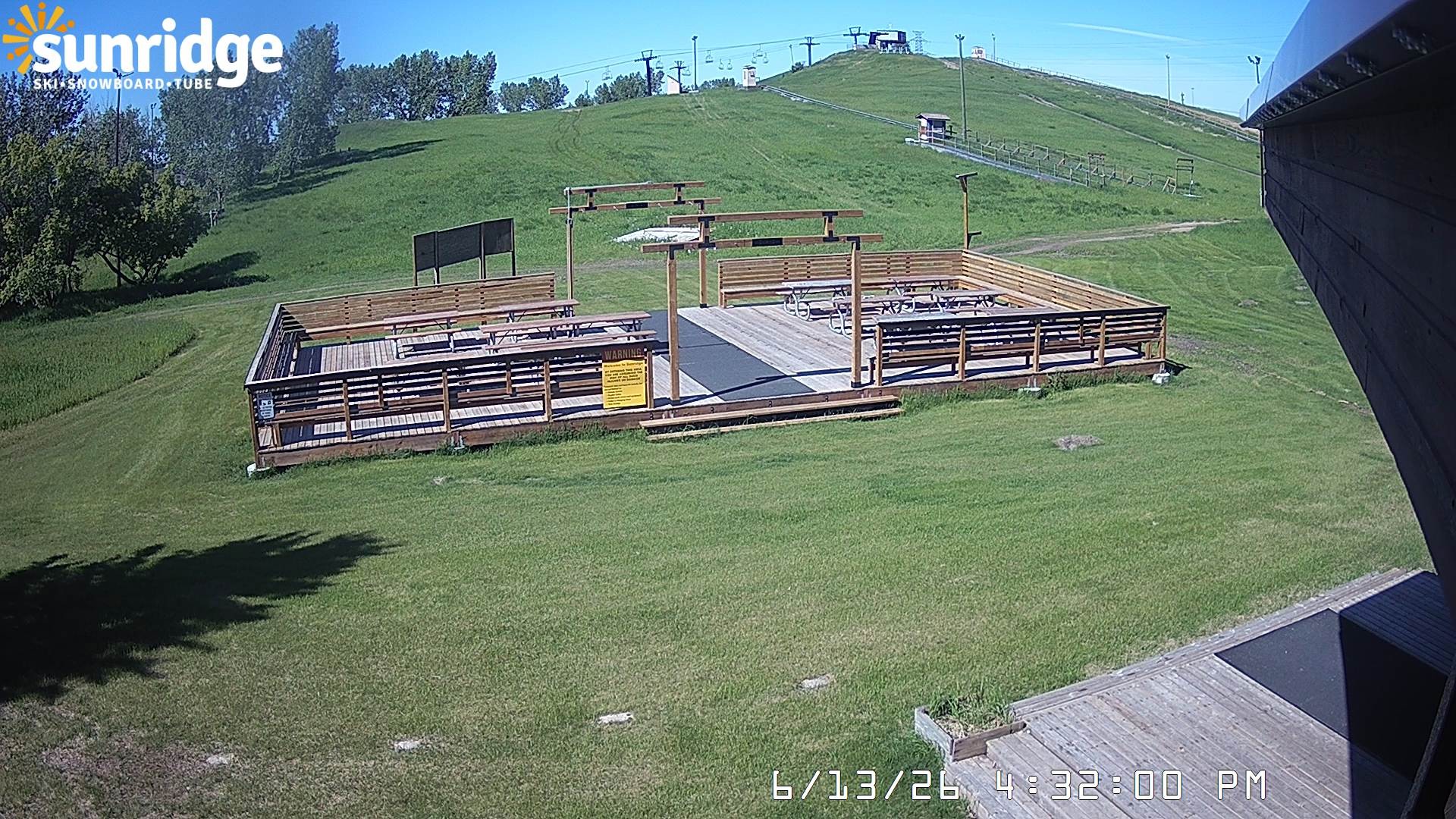 Archived image Webcam Bunny Hill (Sunridge ski area, Alberta)