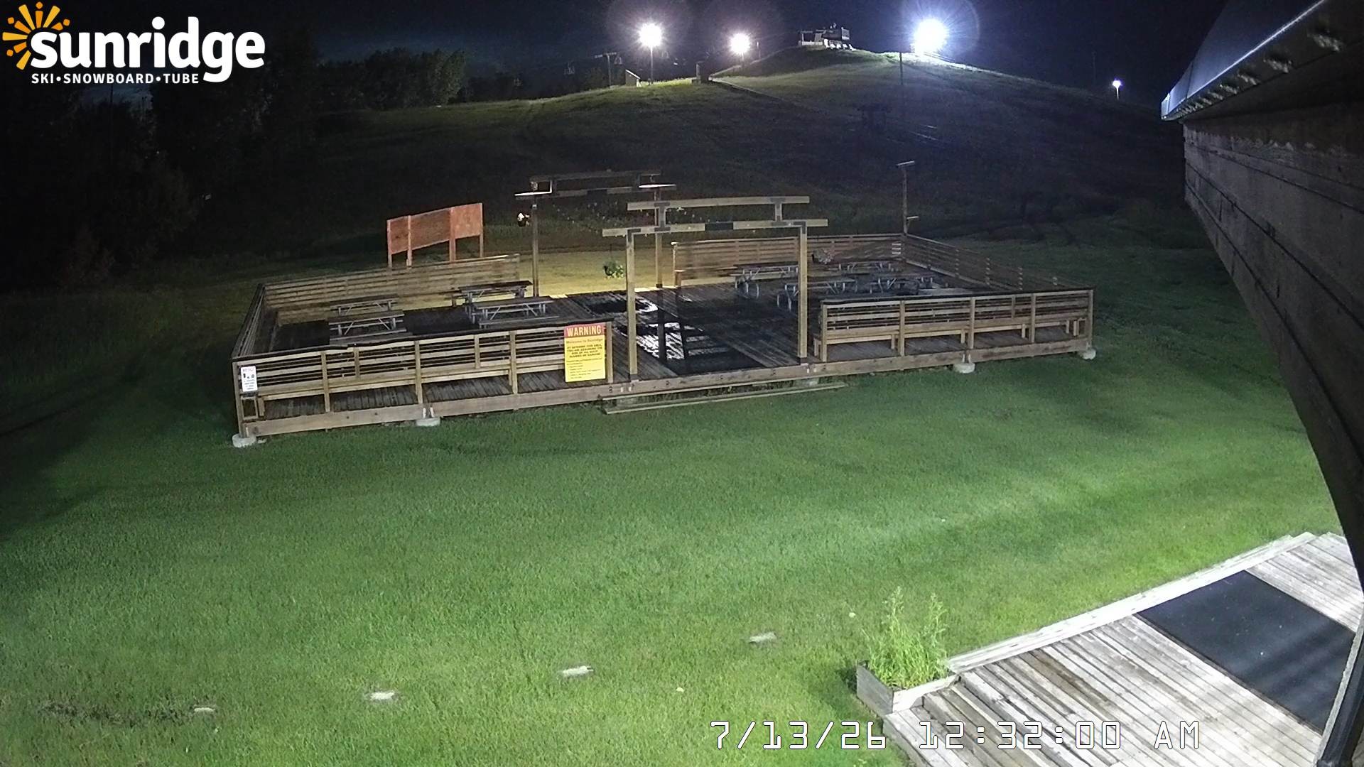 Archived image Webcam Bunny Hill (Sunridge ski area, Alberta)