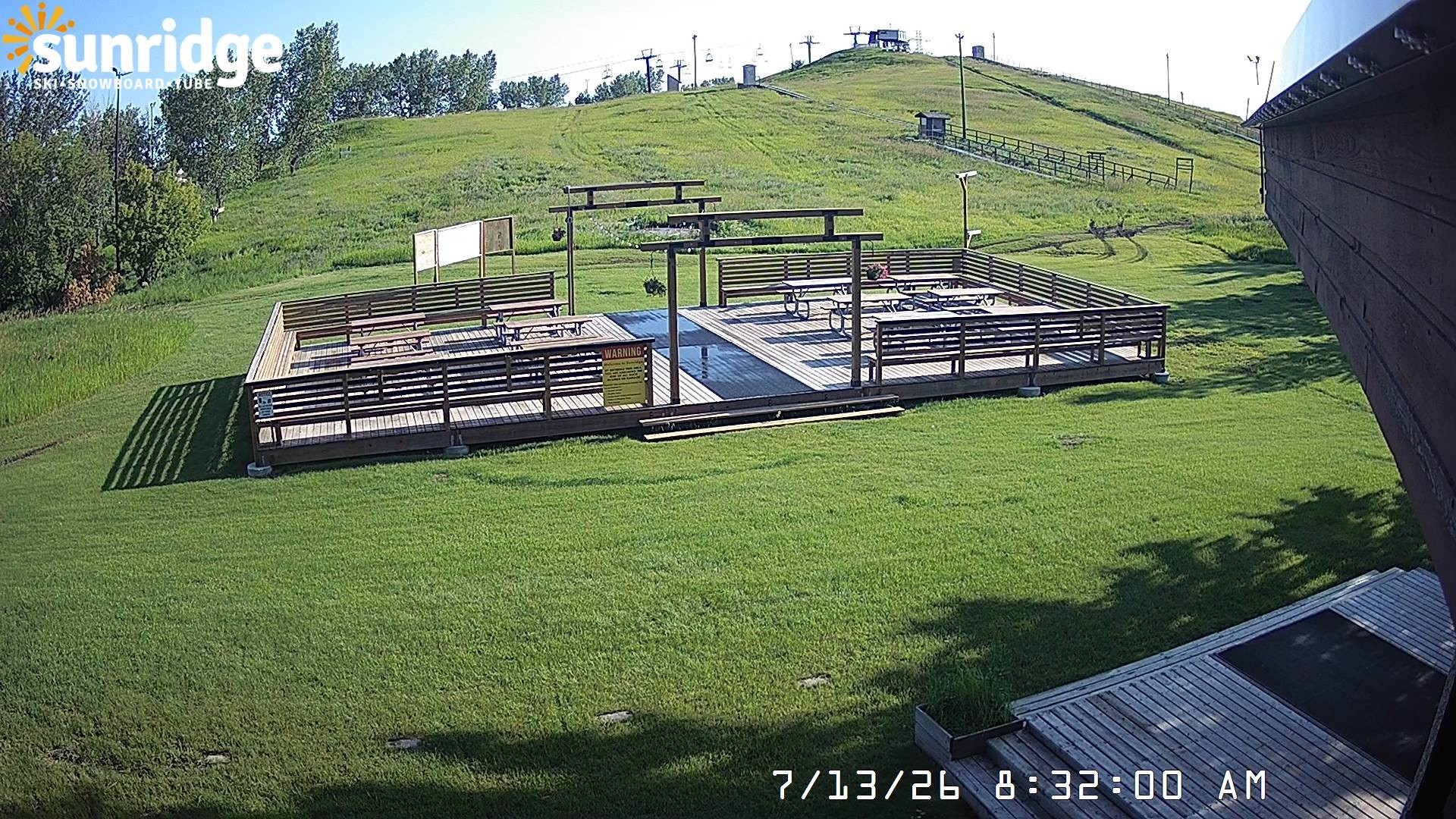 Archived image Webcam Bunny Hill (Sunridge ski area, Alberta)
