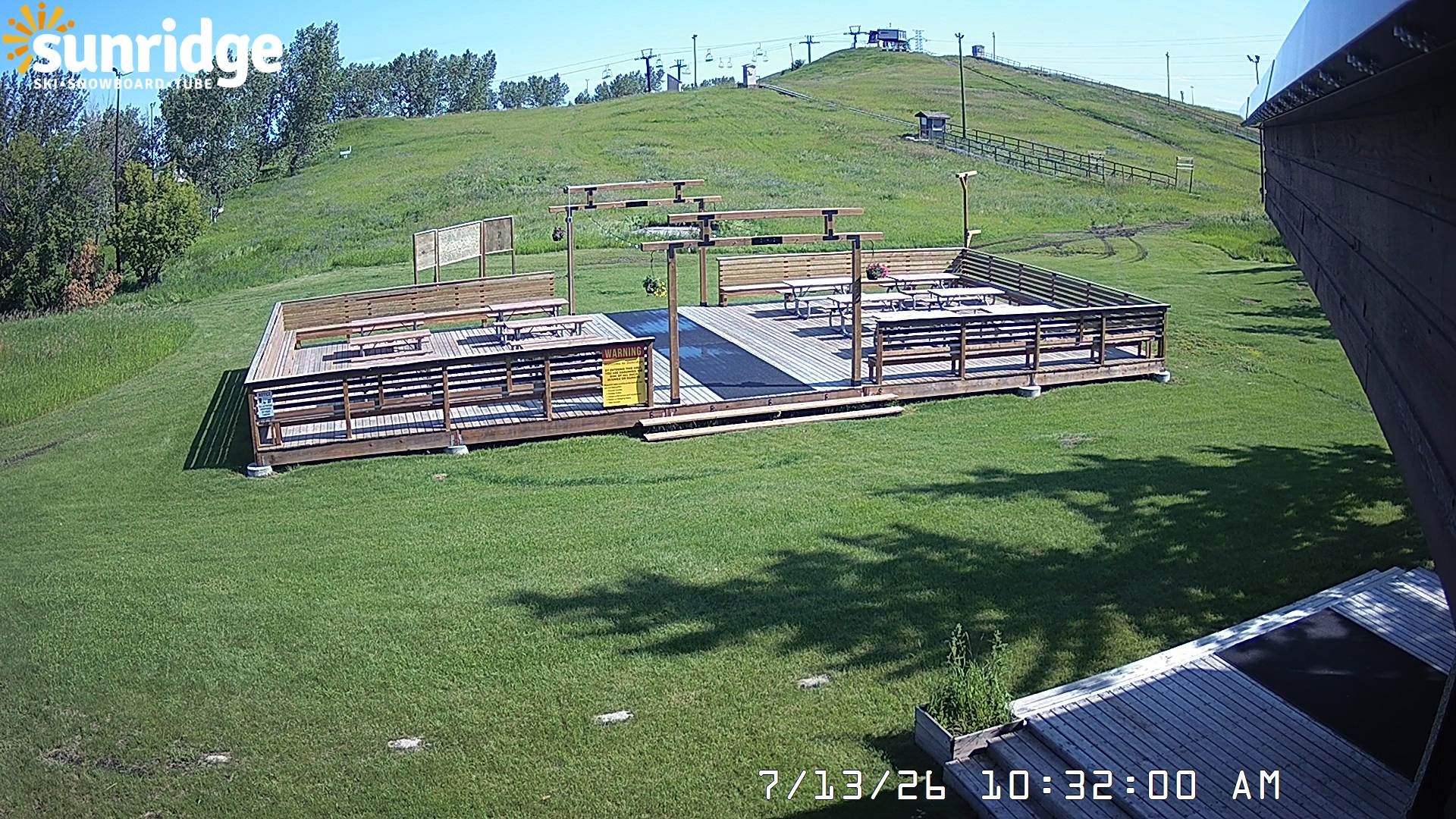 Archived image Webcam Bunny Hill (Sunridge ski area, Alberta)