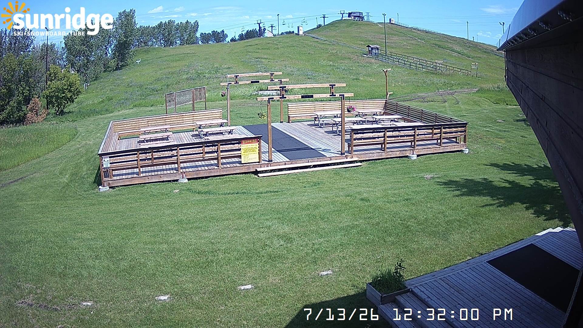 Archived image Webcam Bunny Hill (Sunridge ski area, Alberta)