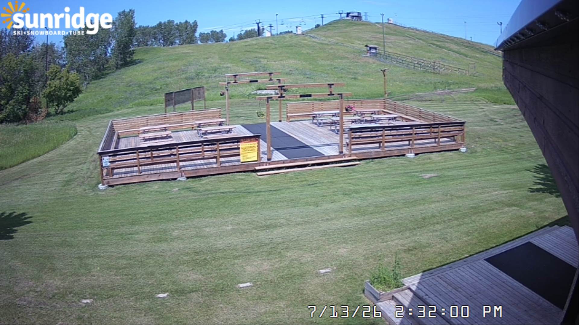 Archived image Webcam Bunny Hill (Sunridge ski area, Alberta)