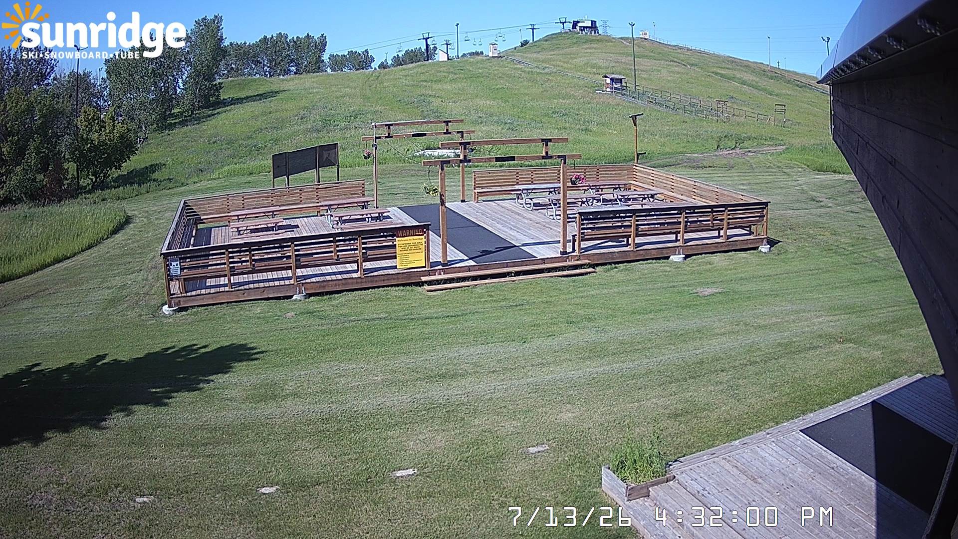 Archived image Webcam Bunny Hill (Sunridge ski area, Alberta)