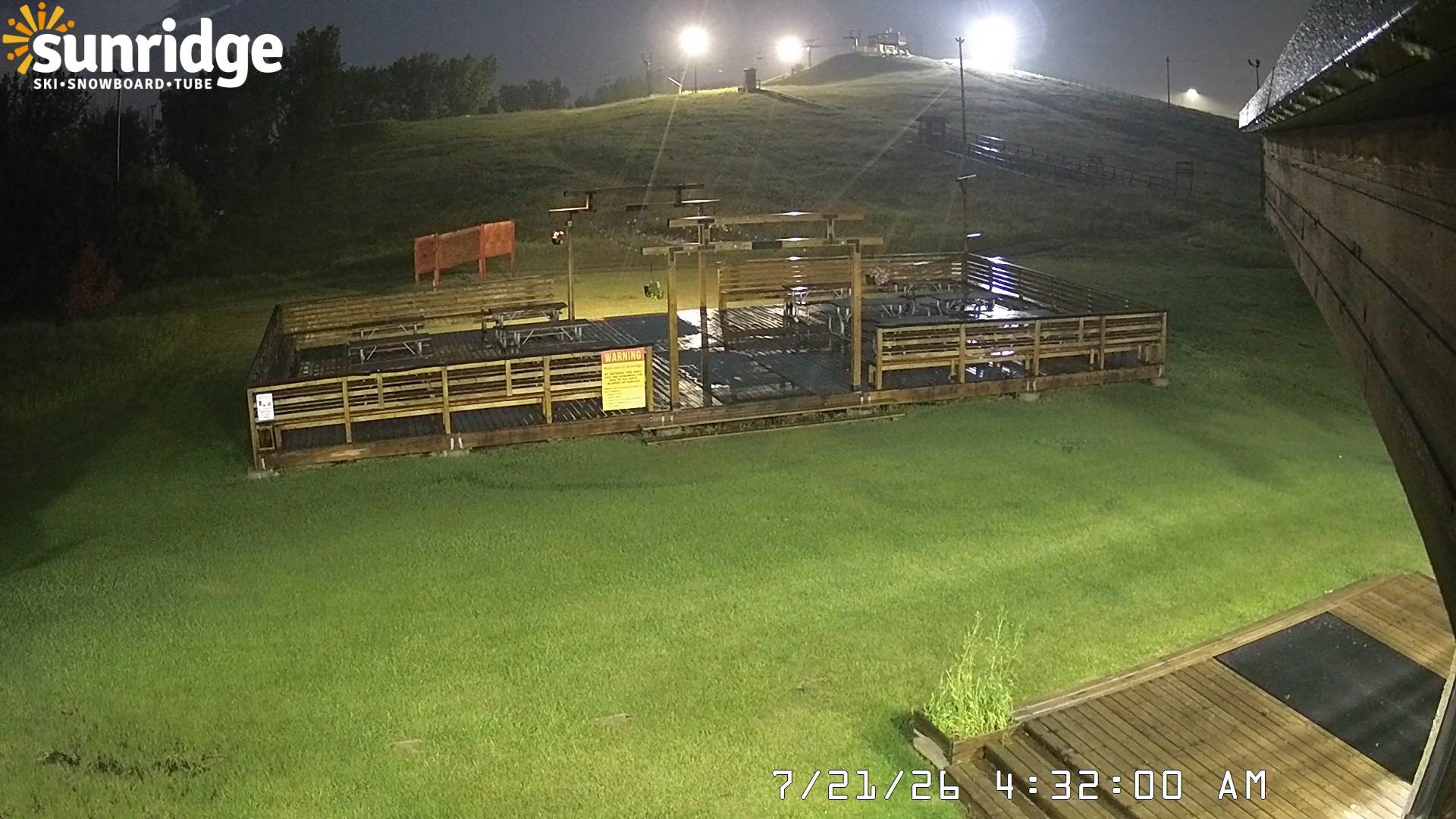Archived image Webcam Bunny Hill (Sunridge ski area, Alberta)