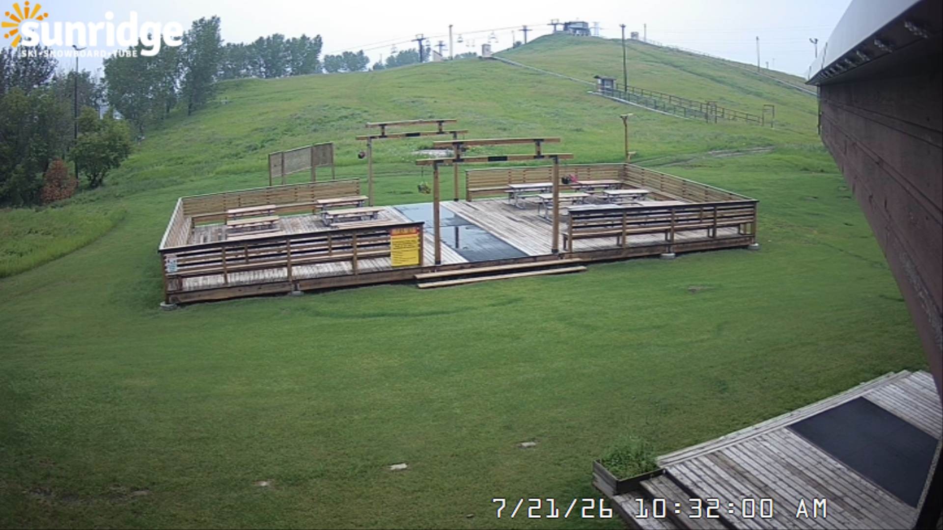 Archived image Webcam Bunny Hill (Sunridge ski area, Alberta)