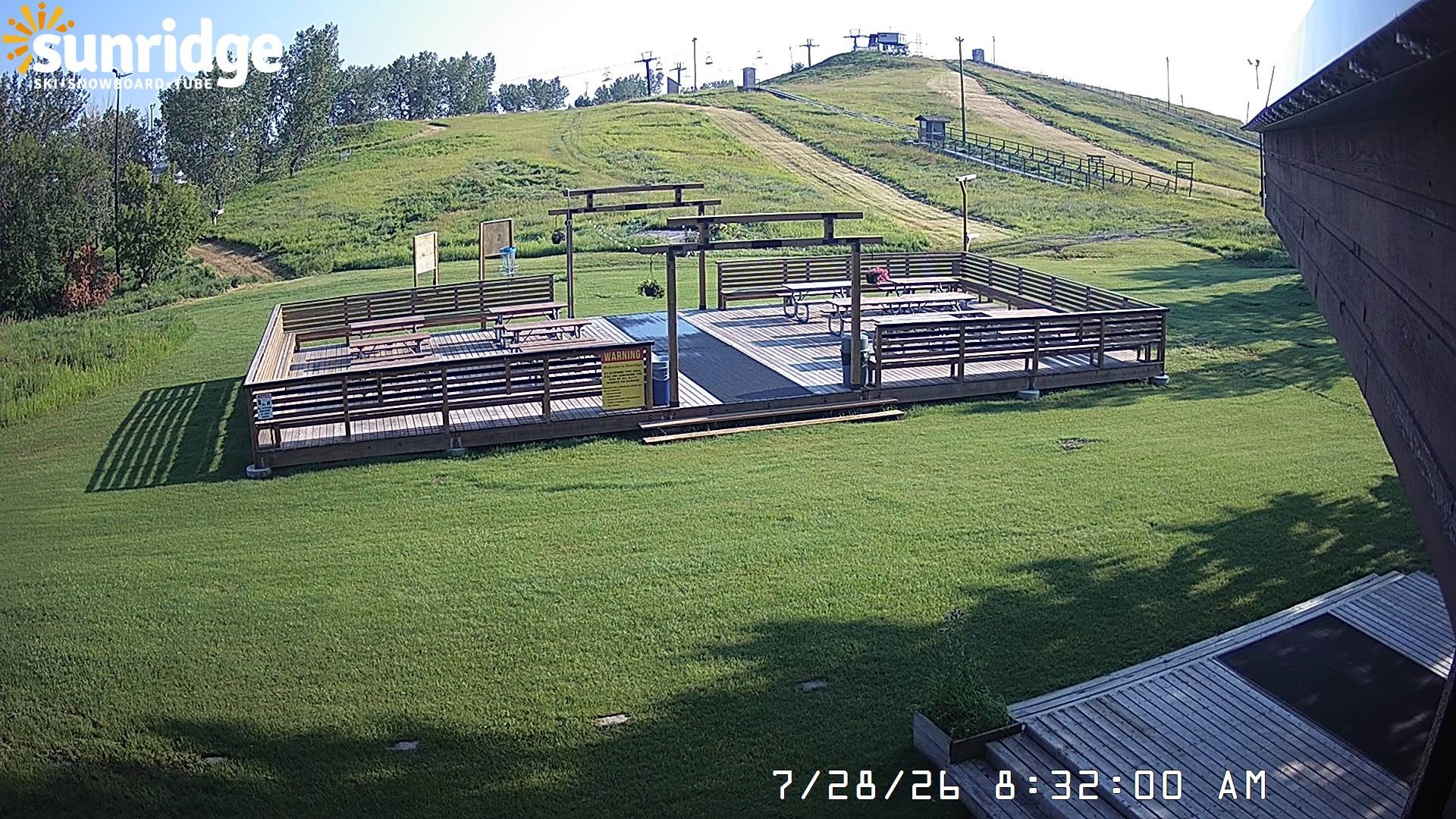 Archived image Webcam Bunny Hill (Sunridge ski area, Alberta)