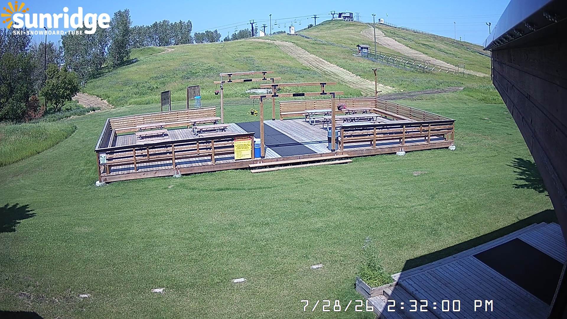 Archived image Webcam Bunny Hill (Sunridge ski area, Alberta)
