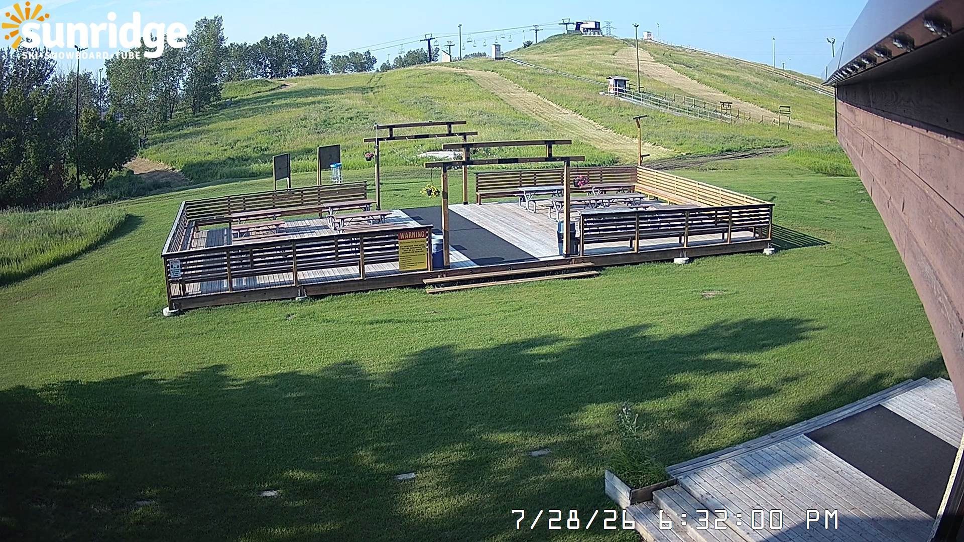 Archived image Webcam Bunny Hill (Sunridge ski area, Alberta)