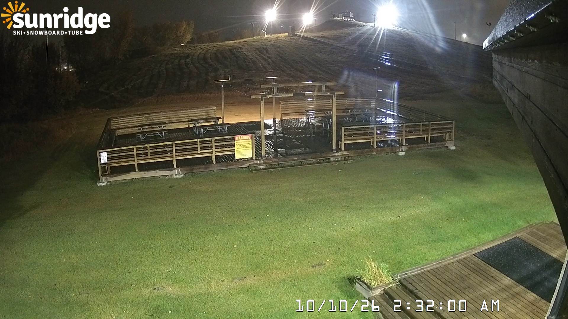 Archived image Webcam Bunny Hill (Sunridge ski area, Alberta)
