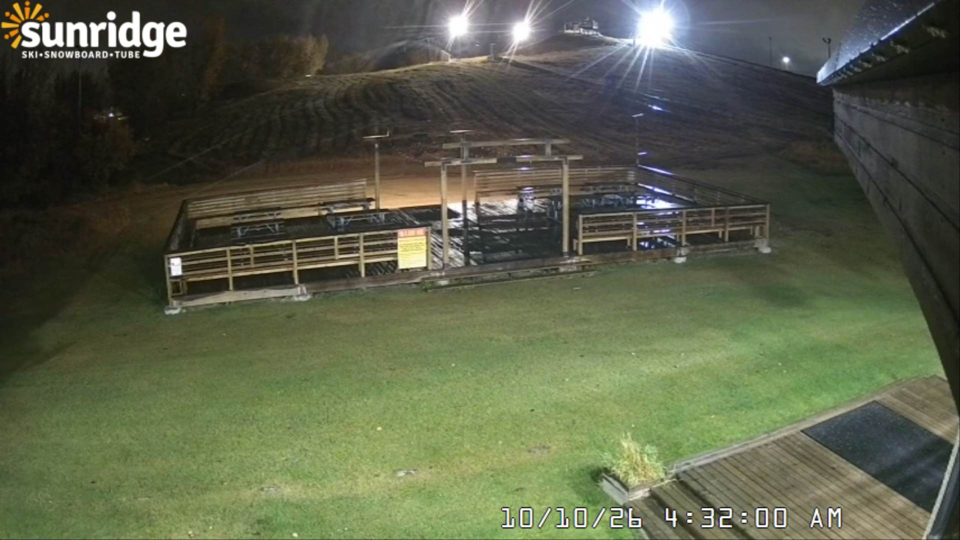 Archived image Webcam Bunny Hill (Sunridge ski area, Alberta)