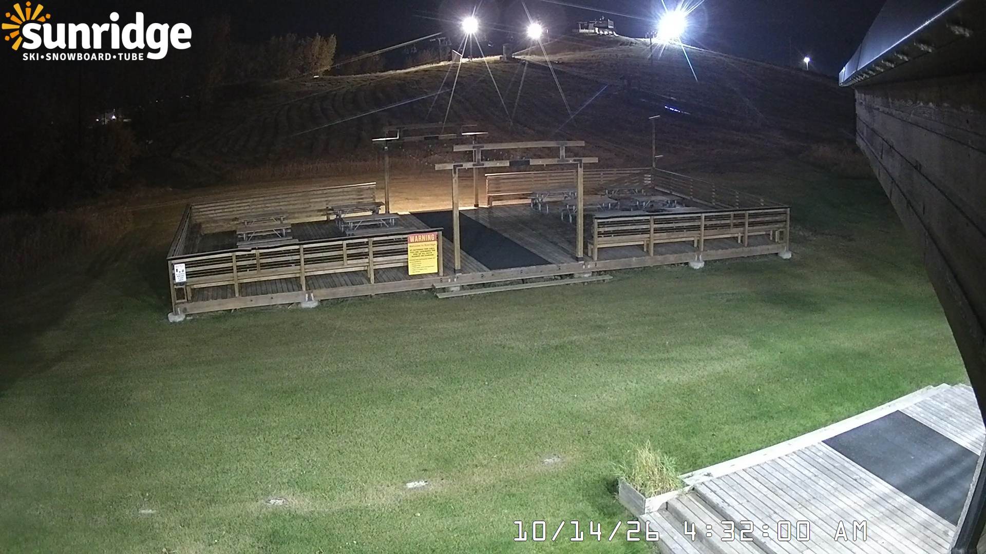Archived image Webcam Bunny Hill (Sunridge ski area, Alberta)
