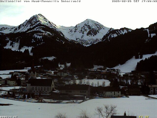 Archived image Webcam Schattwald: Vacation rental Haus Romantika