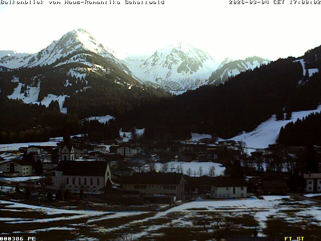 Archiv Foto Webcam Schattwald: Haus Romantika