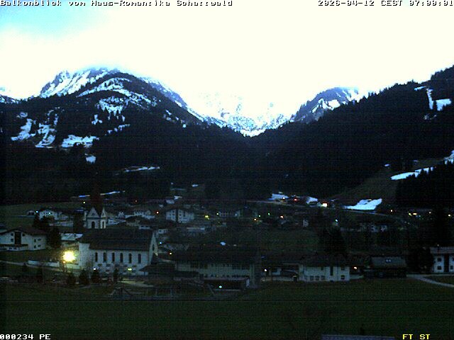 Archiv Foto Webcam Schattwald: Haus Romantika