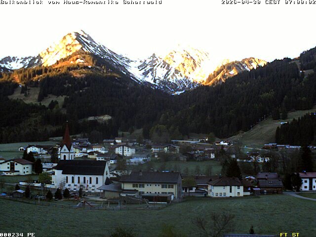 Archived image Webcam Schattwald: Vacation rental Haus Romantika