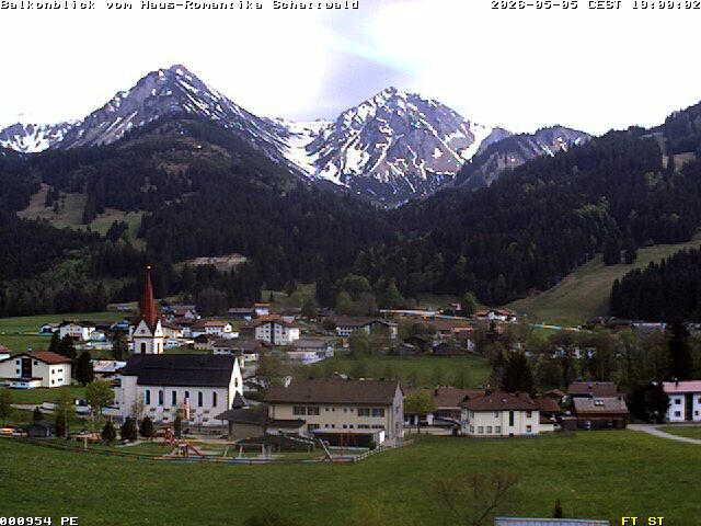 Archiv Foto Webcam Schattwald: Haus Romantika